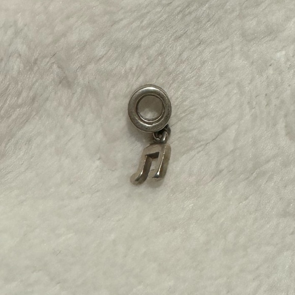 Pandora Music note melody dangle charm - Picture 2 of 3